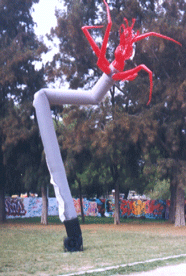 Inflatable hydras 6–10 m high